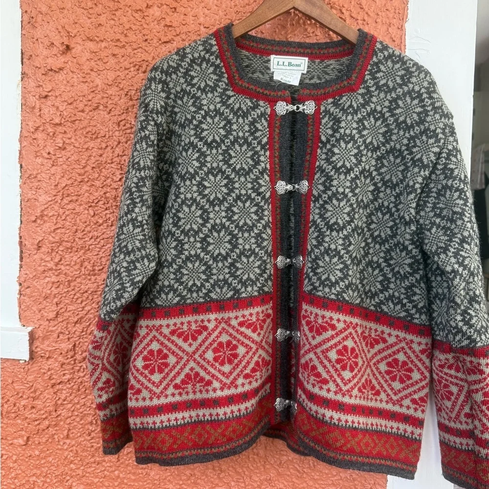 Vintage 90s L.L. Bean Fair Isle Silver Clasp Cardigan Sweater Medium Wool - Picture 1 of 6